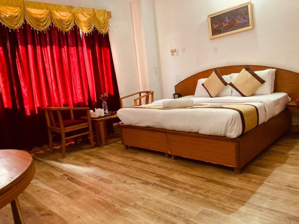 "Tara Homes" With Open Rooftop Terrace Shimla Extérieur photo